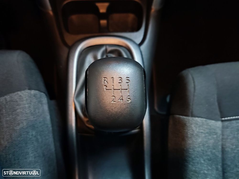 Citroën C3 Aircross 1.5 BlueHDi C-Series - 17