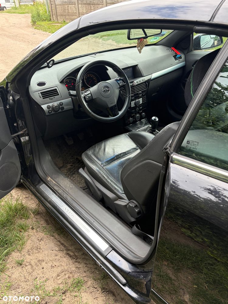 Opel Astra 1.9 CDTI Cosmo - 10