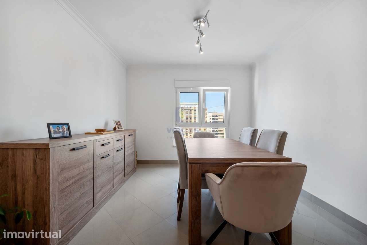 Apartamento T3 Renovado com Vista Rio - Grande imagem: 4/23