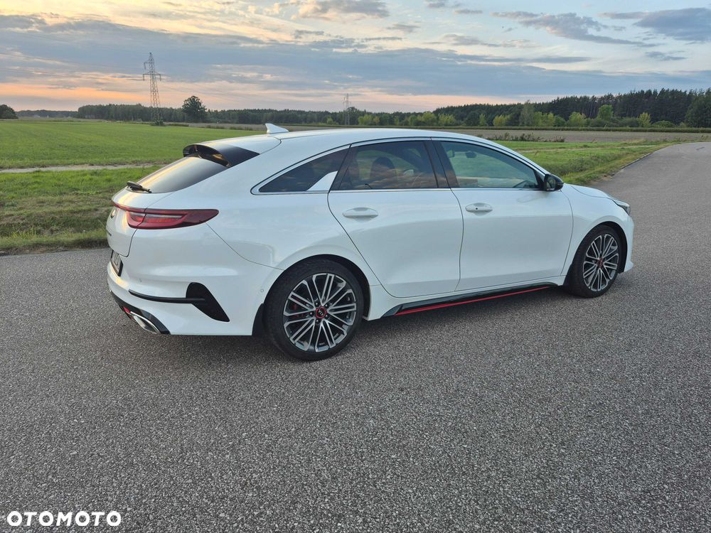 Kia ProCeed - 5