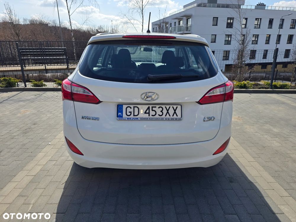 Hyundai i30 1.4 Classic + - 7