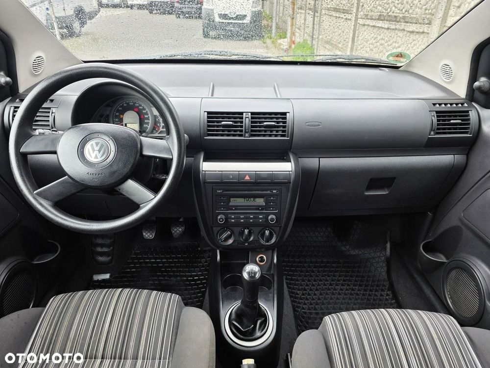 Volkswagen Fox - 14