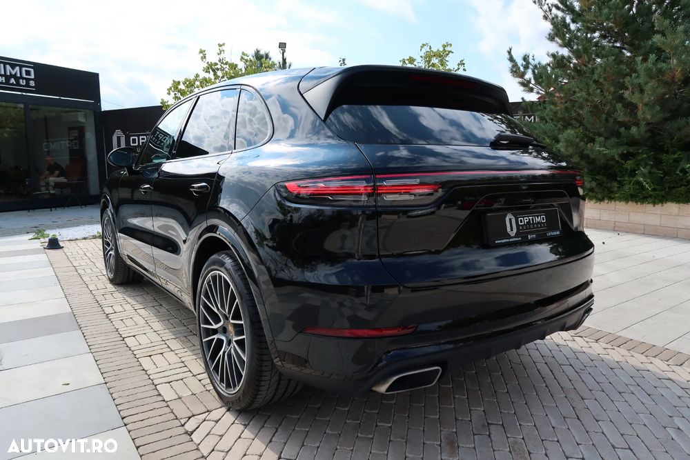 Porsche Cayenne - 5