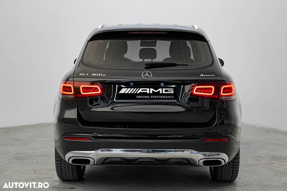 Mercedes-Benz GLC 300 e 4Matic 9G-TRONIC Edition AMG Line - 9