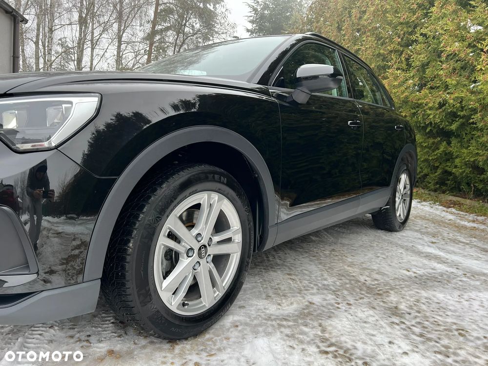 Audi Q3 35 TFSI S tronic - 11