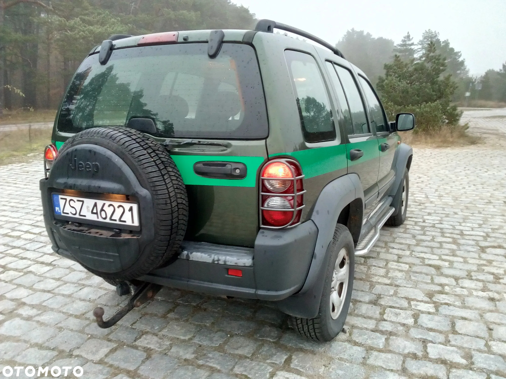 Jeep Cherokee 2.8 CRD Sport - 4