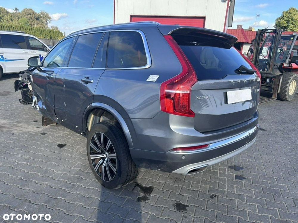 Volvo XC 90 - 3