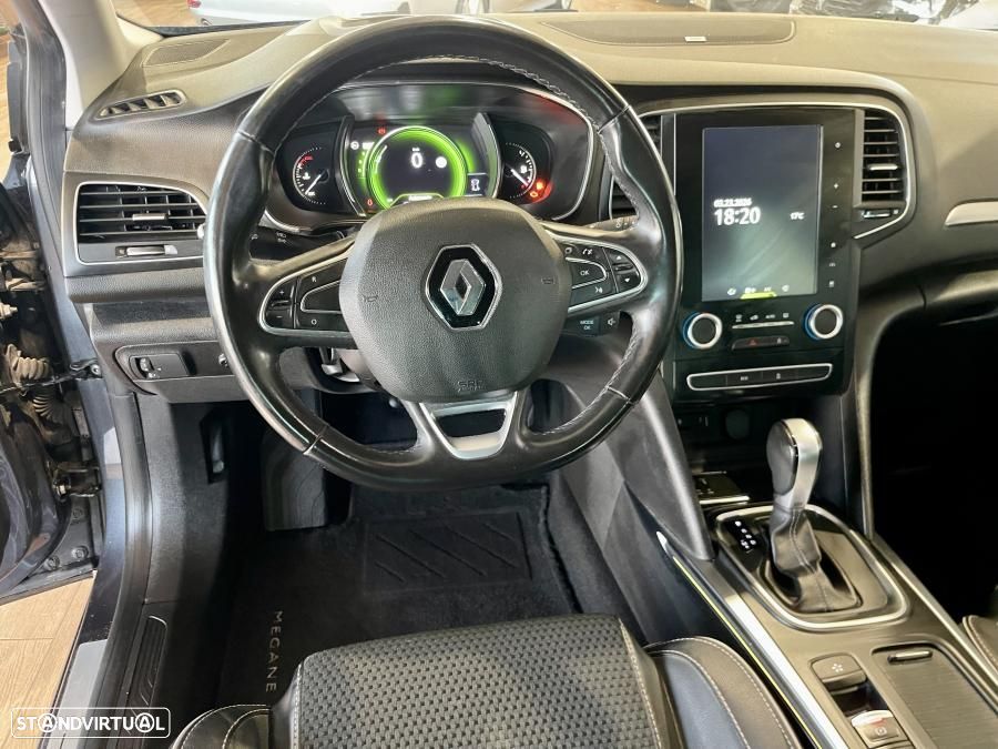 Renault Mégane Sport Tourer - 12