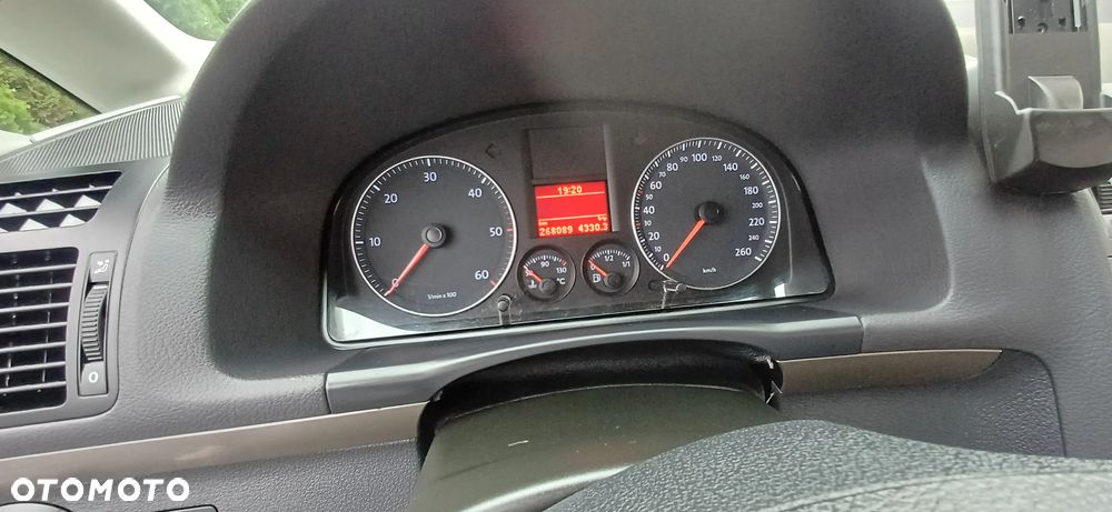 Volkswagen Touran 1.9 TDI Trendline - 5