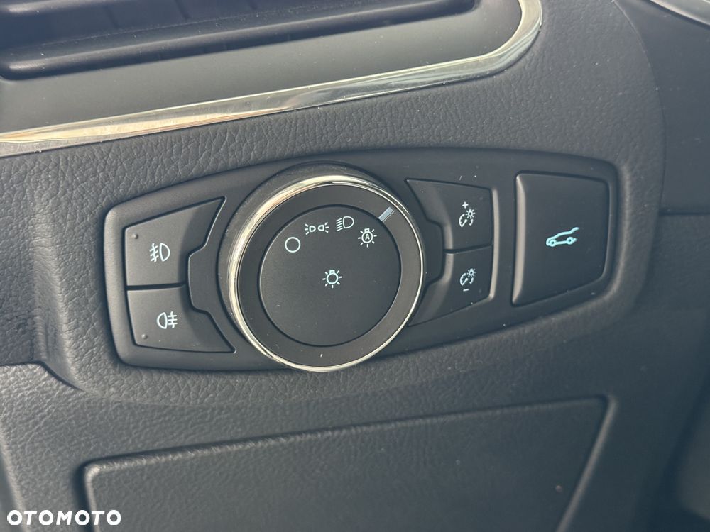 Ford S-Max - 22