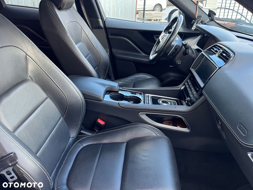 Jaguar F-Pace 20d AWD R-Sport - 5