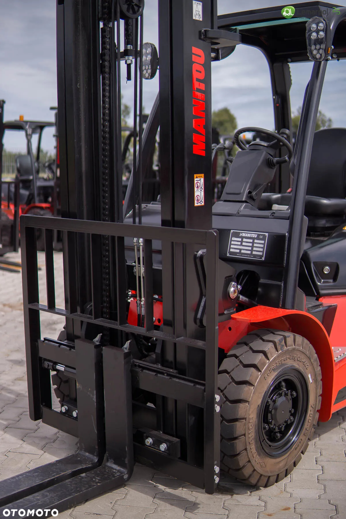 Manitou MI25D - 11