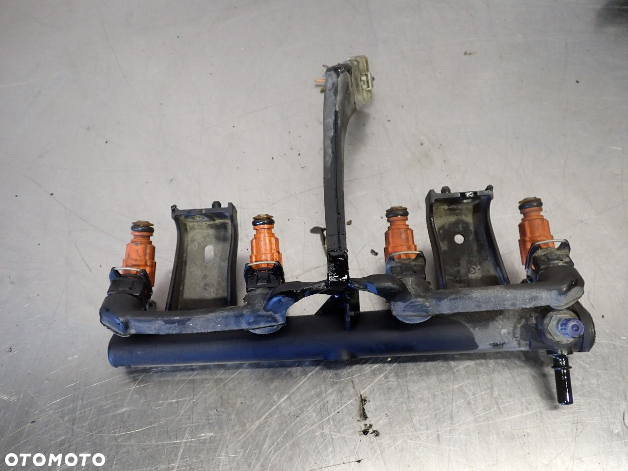 LISTWA WTRYSKOWA PEUGEOT 1007 1.6 9650764780 - 2