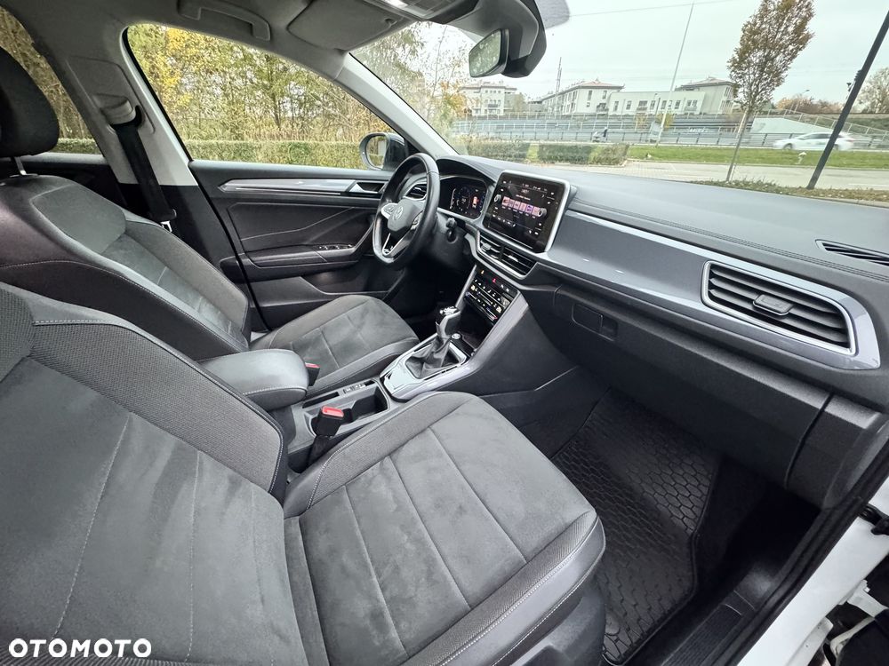 Volkswagen T-Roc 1.5 TSI Style DSG - 23