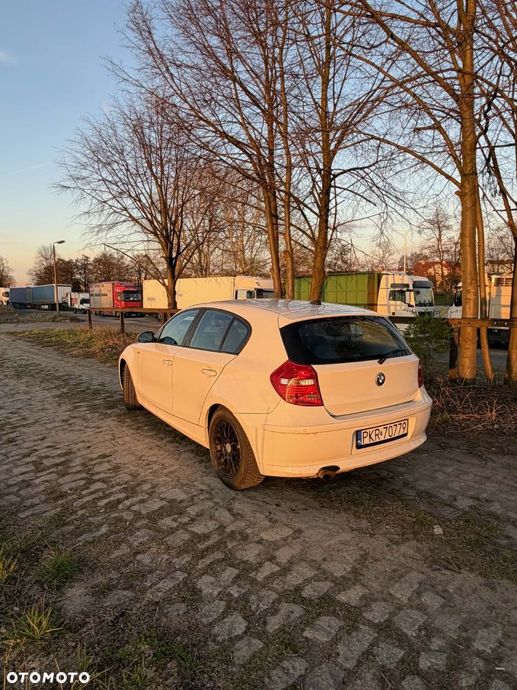 BMW Seria 1 116i - 3