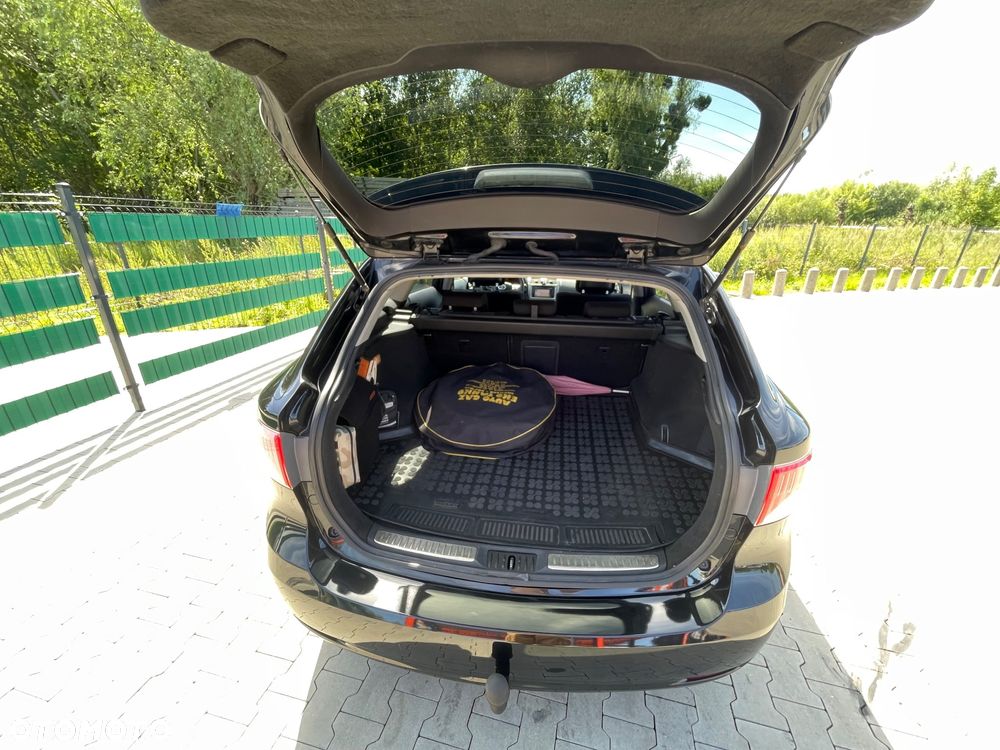 Toyota Avensis 1.8 Comfort - 9