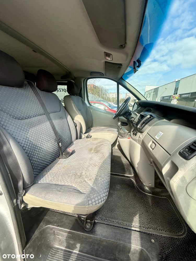 Renault Trafic - 10