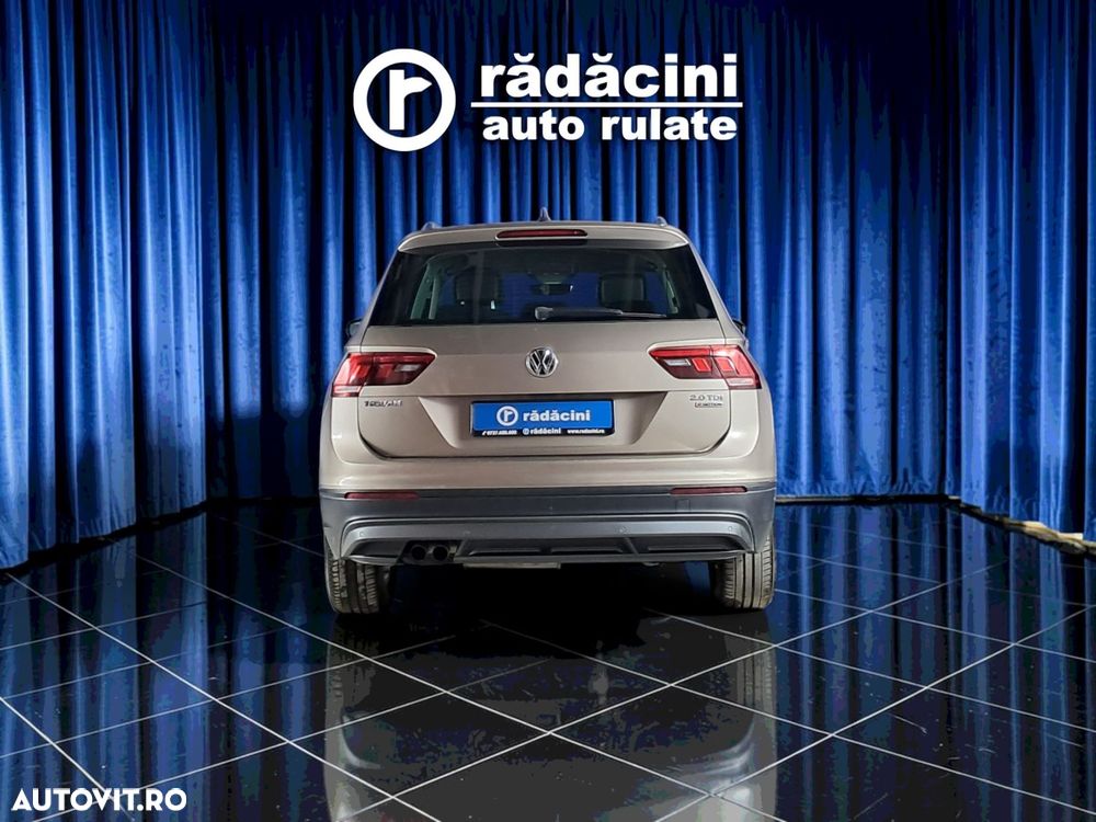 Volkswagen Tiguan - 9