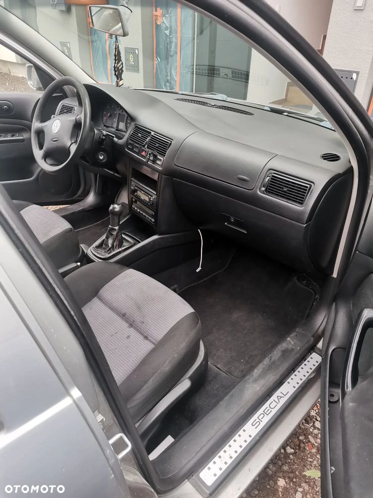 Volkswagen Golf IV 1.9 TDI Basis - 4