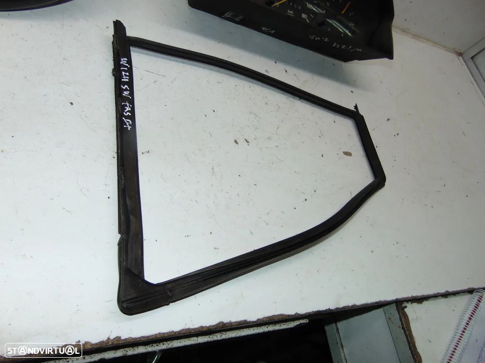 Mercedes W124 conta kilómetros/Volante - 2