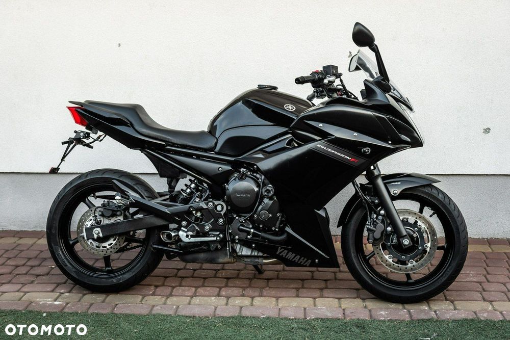 Yamaha XJ - 4