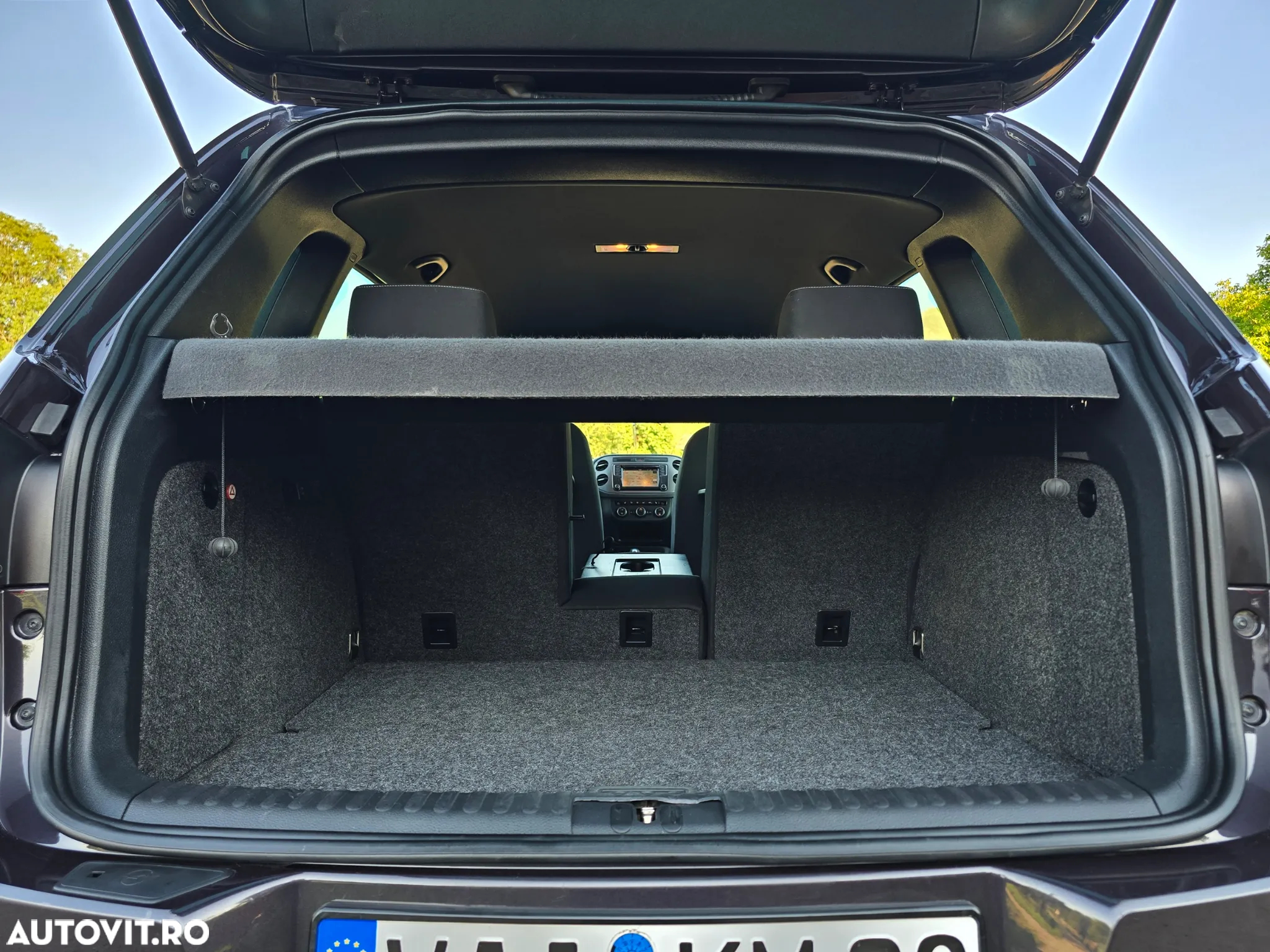 Volkswagen Tiguan 2.0 TDI SCR 4MOTION BlueMotion Technology DSG Lounge Track & Style - 30