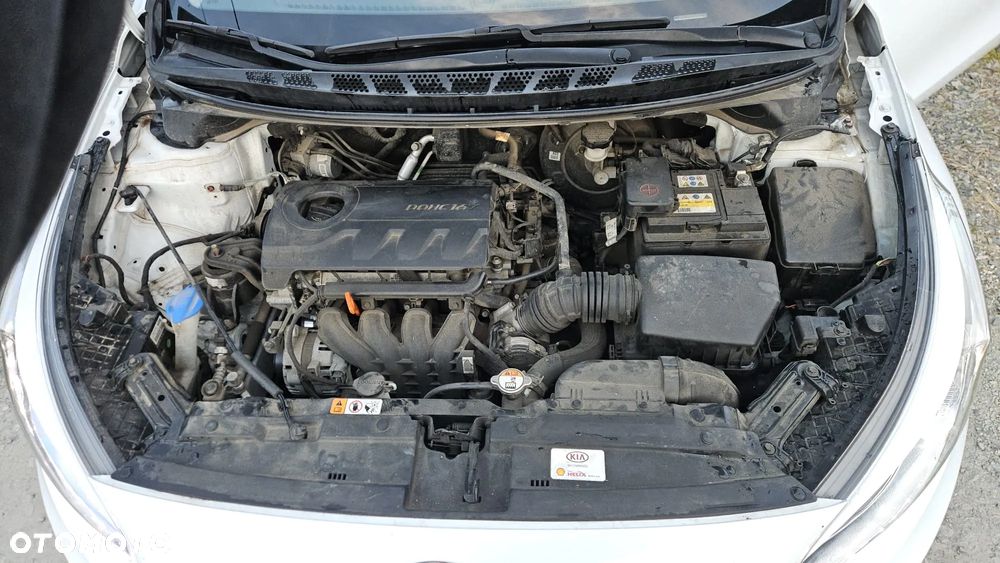 Kia Ceed 1.4 CVVT Dream Team Edition - 10