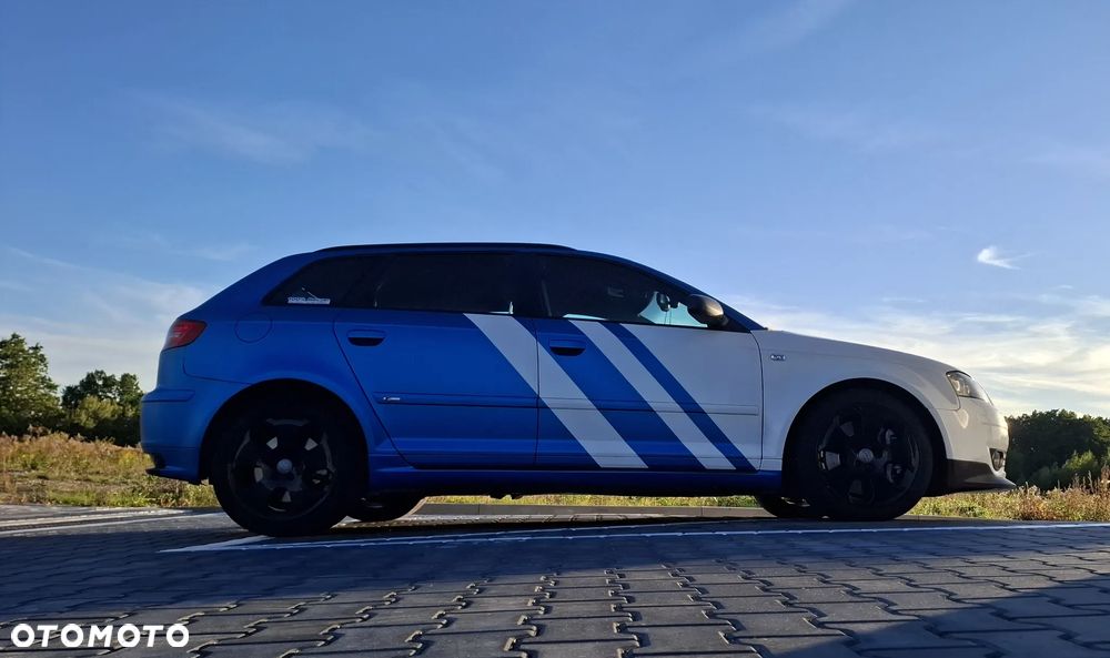 Audi A3 Sportback - 1