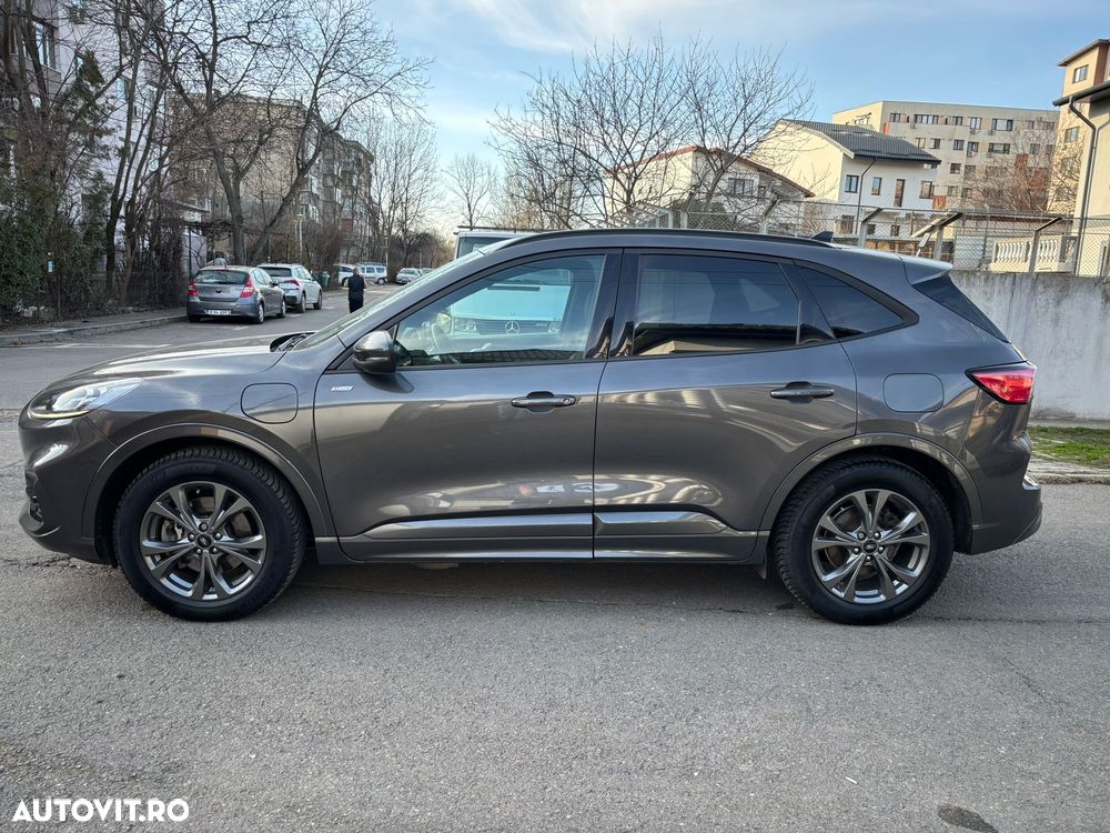 Ford Kuga 2.5 Duratec PHEV ST-LINE X - 2