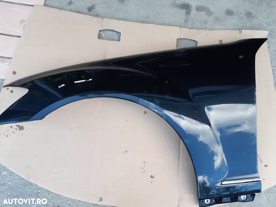 Aripa stânga fata mercedes S Class 320 W 221 originala fără chit neagra - 1