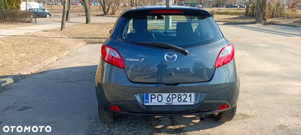 Mazda 2 - 5