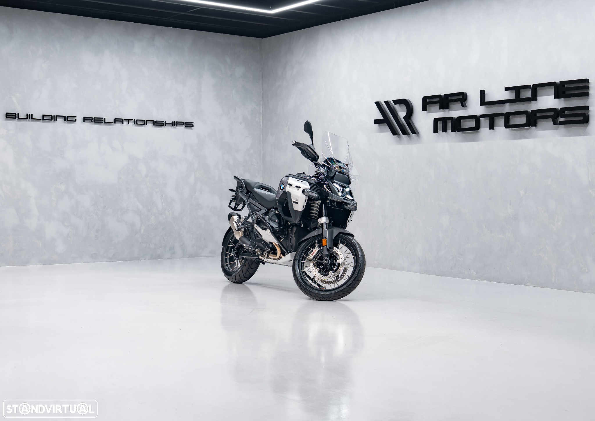 BMW R 1300 GS Adventure - 2