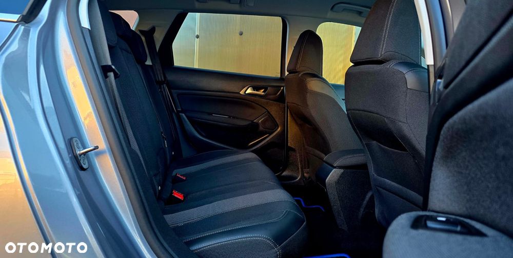 Peugeot 308 BlueHDi 130 Allure Pack - 21