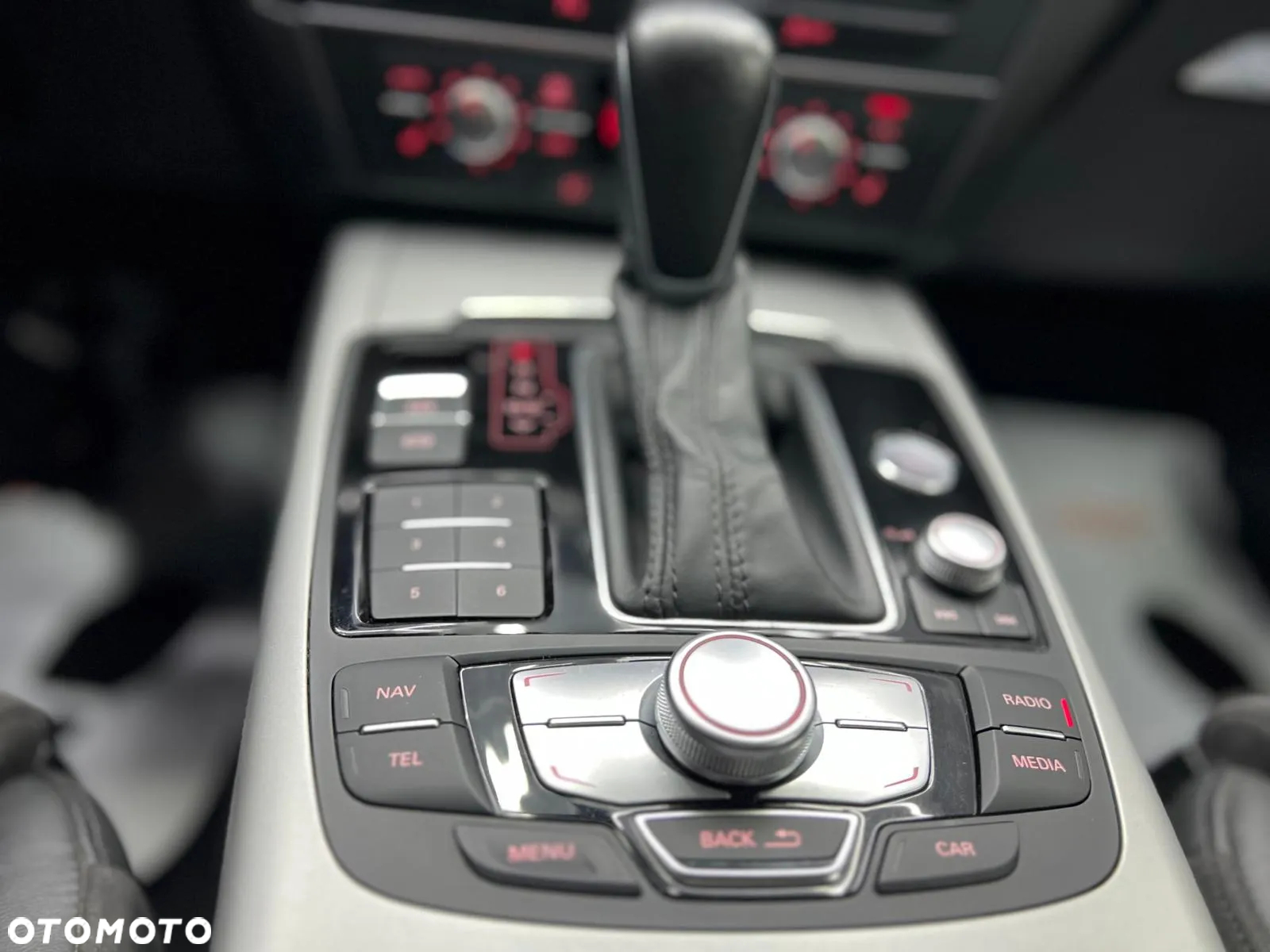 Audi A6 Avant 2.0 TDI Ultra S tronic - 23