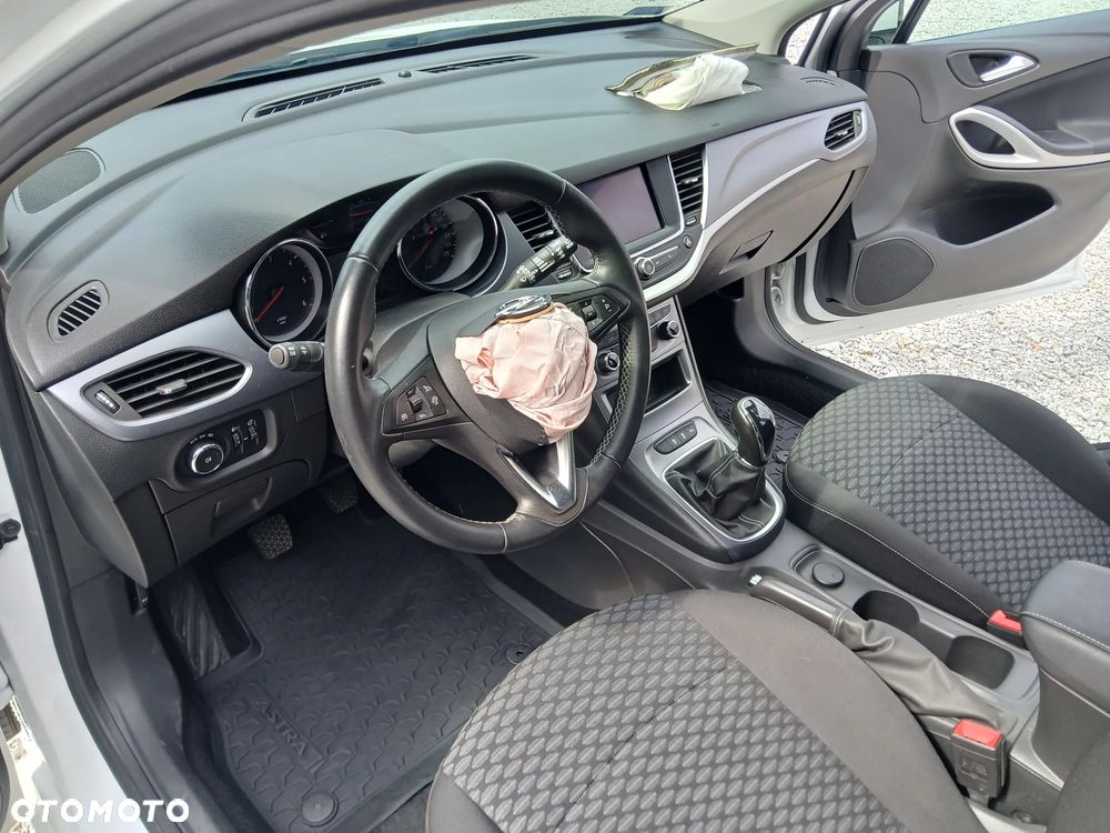 Opel Astra V 1.5 CDTI Edition S&S - 18
