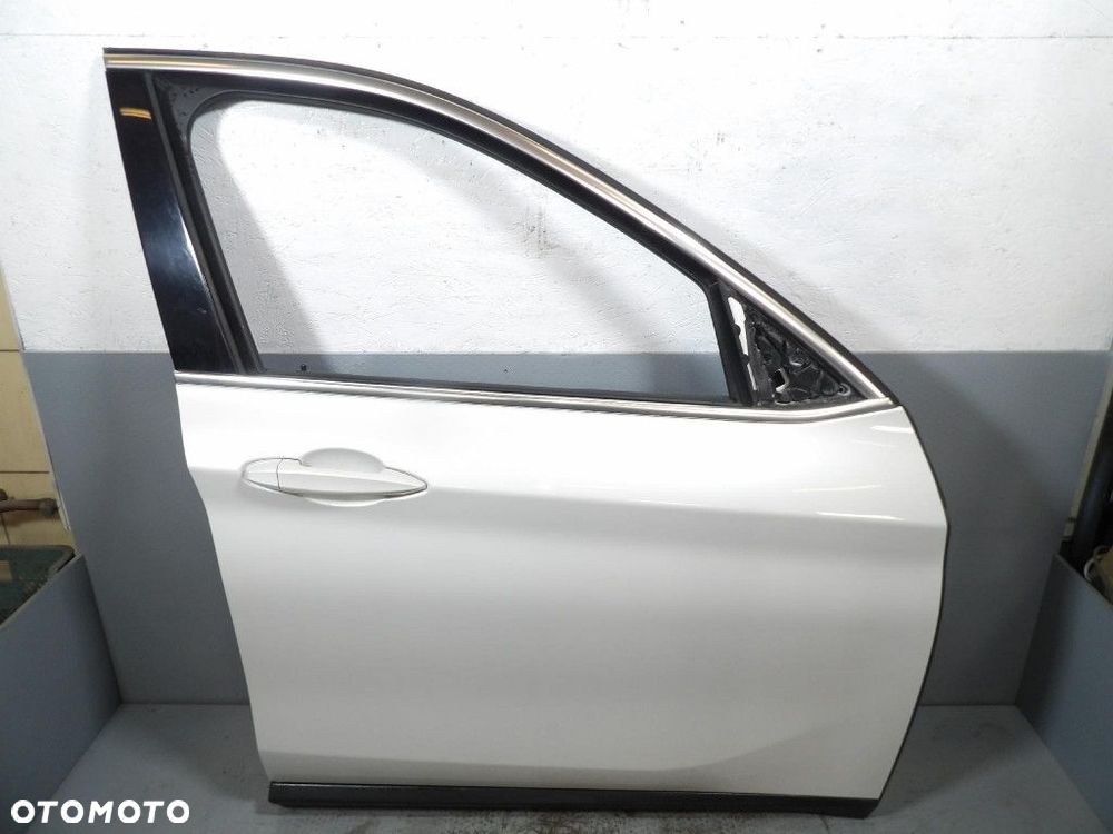 BMW X1 F48 DRZWI PRZÓD PRAWE A96 - 1