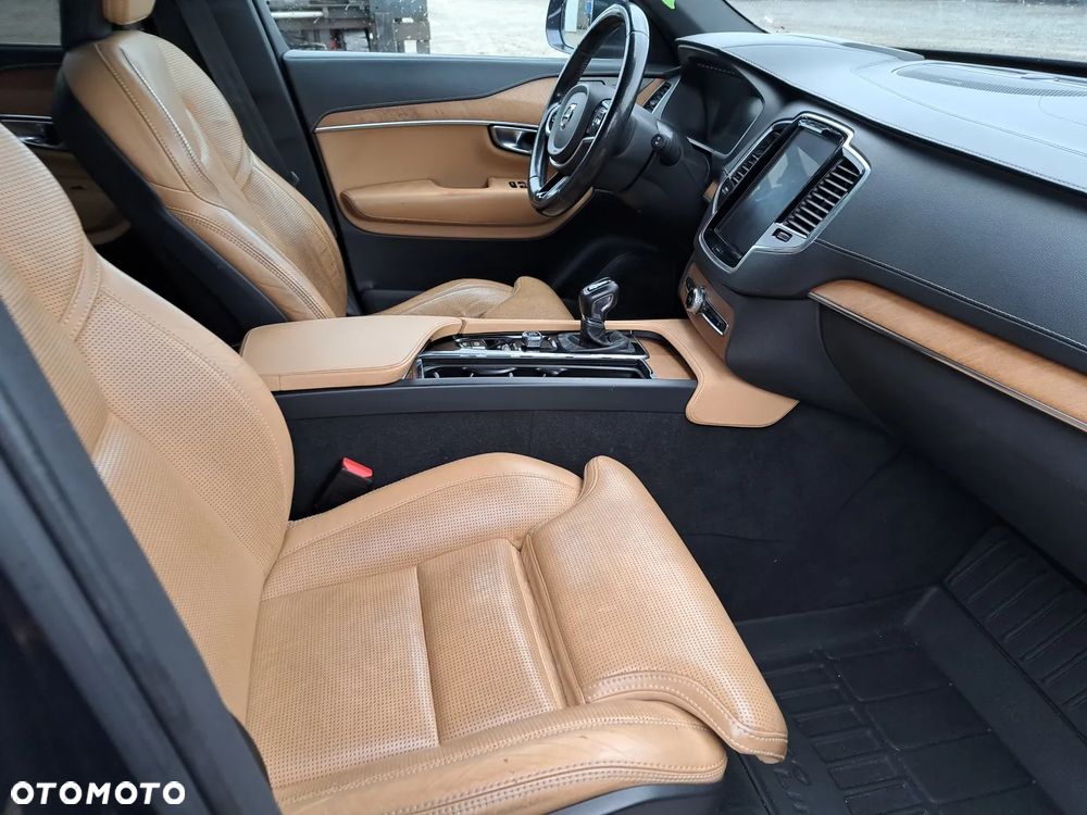 Volvo XC 90 D5 AWD Inscription 7os - 11