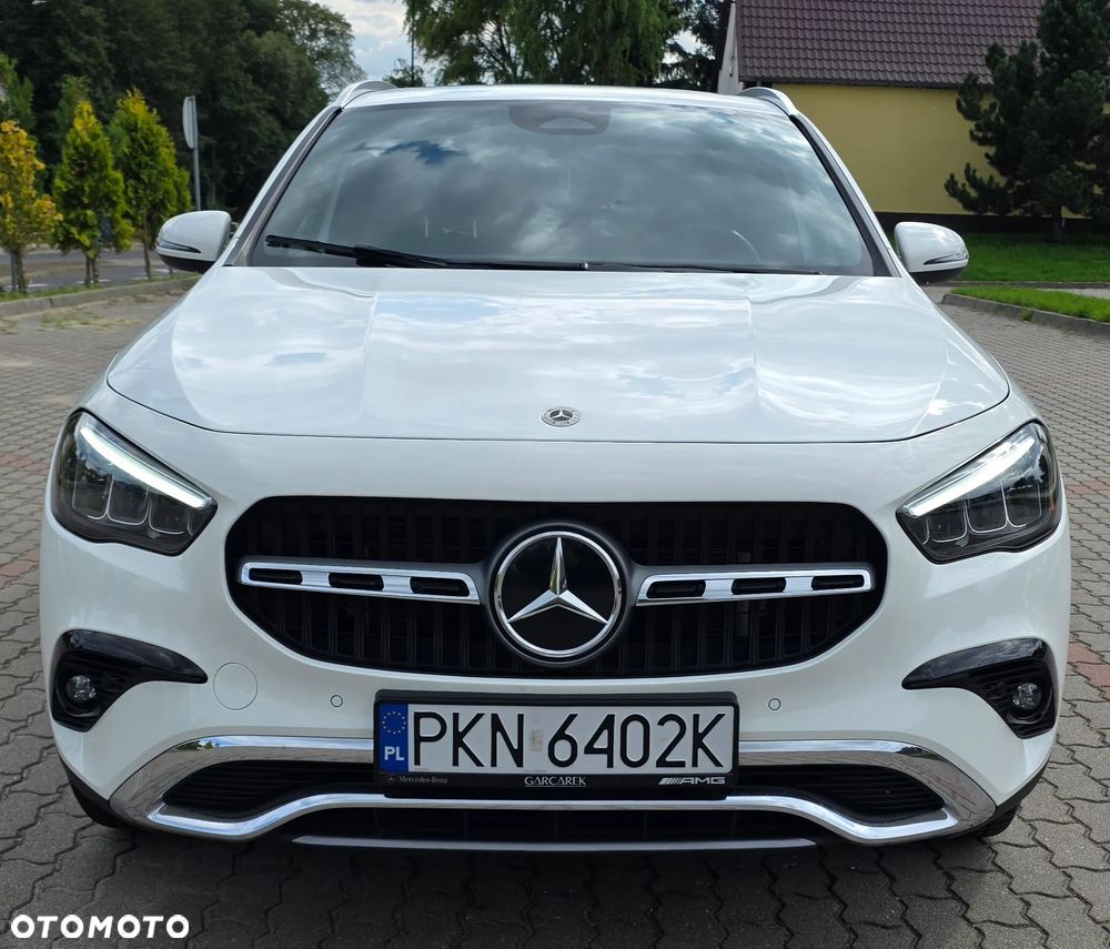 Mercedes-Benz GLA 250 4Matic 8G-DCT Special Edition - 3