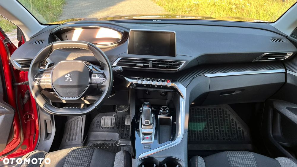 Peugeot 5008 1.5 BlueHDi Active S&S EAT8 - 24