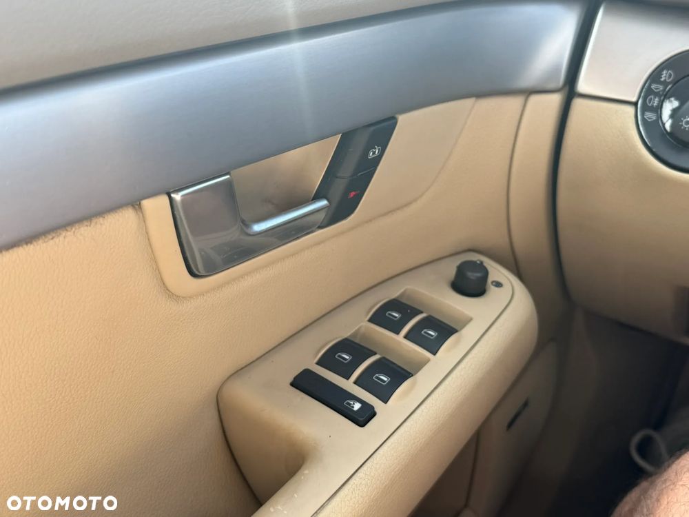 Audi A4 Avant 2.0 TDI - 12