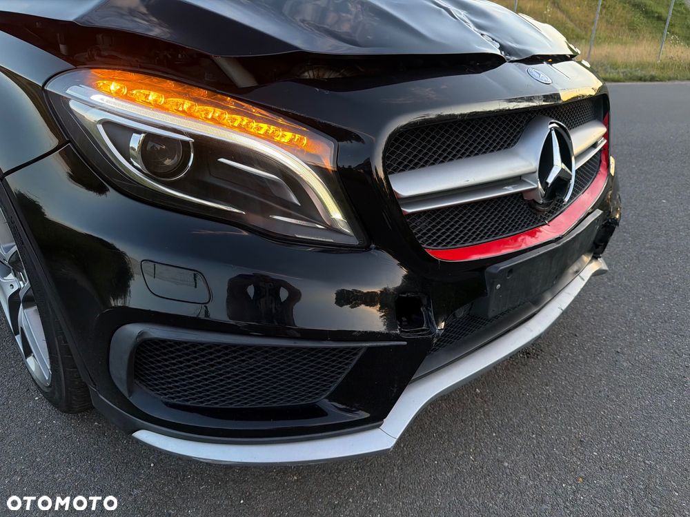 Mercedes-Benz GLA 45 AMG 4-Matic - 17