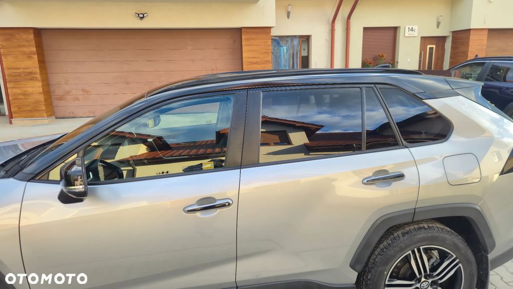 Toyota Rav4 2023 photo 2