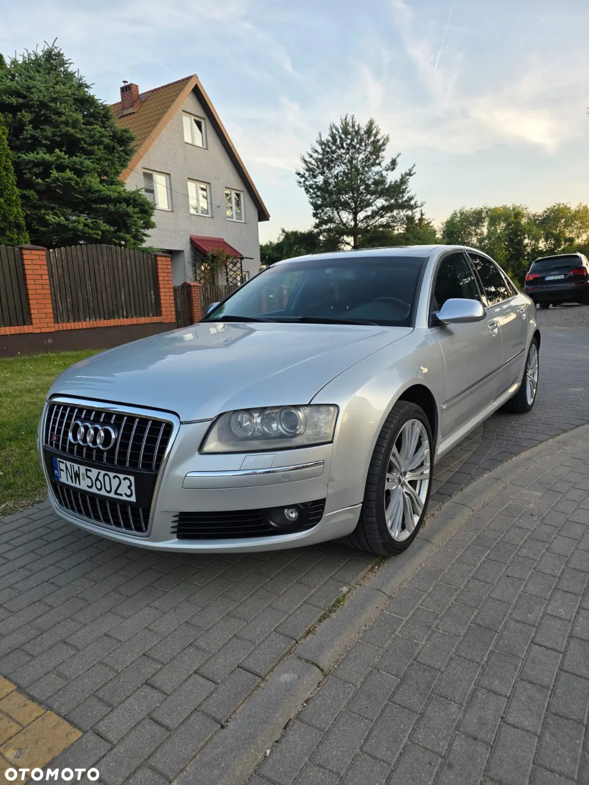 Audi A8 4.2 Quattro - 4