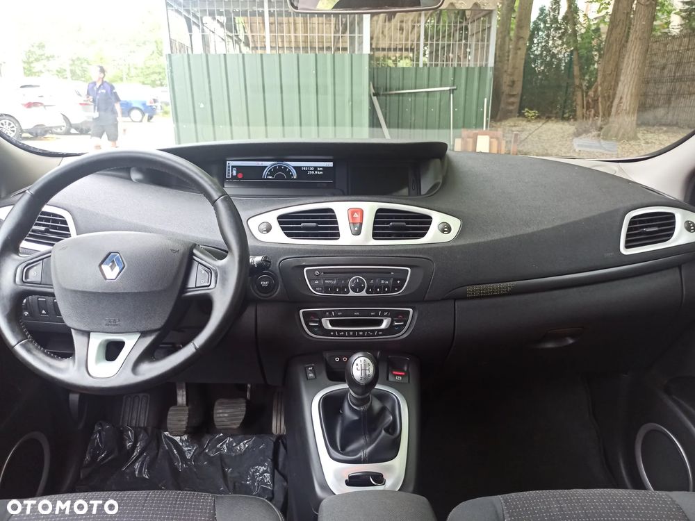 Renault Scenic 1.4 16V TCE Expression - 20