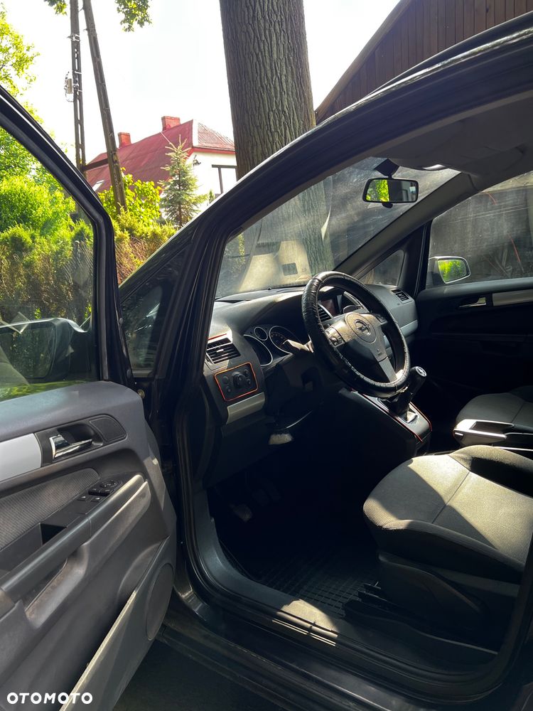 Opel Zafira 1.6 Enjoy - 10