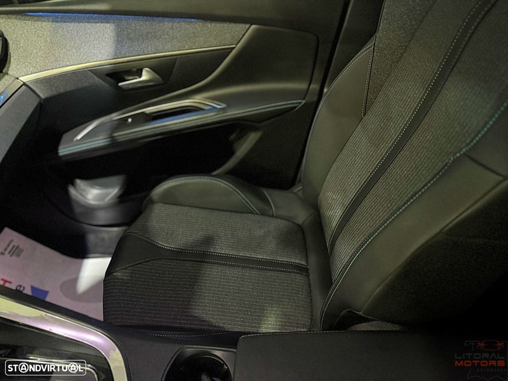 Peugeot 5008 1.2 PureTech Allure Pack EAT8 - 21
