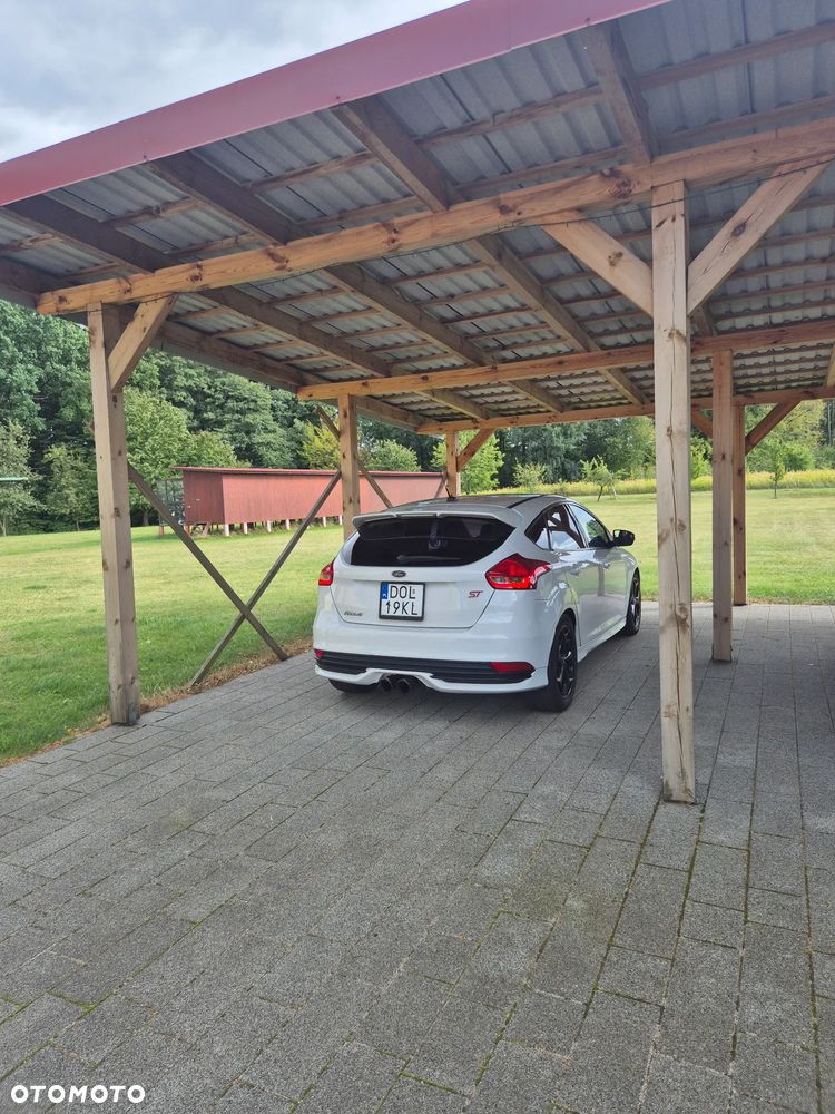 Ford Focus 2.0 EcoBoost ST - 14