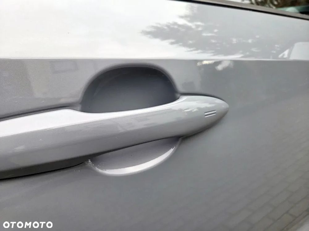Toyota Corolla - 13