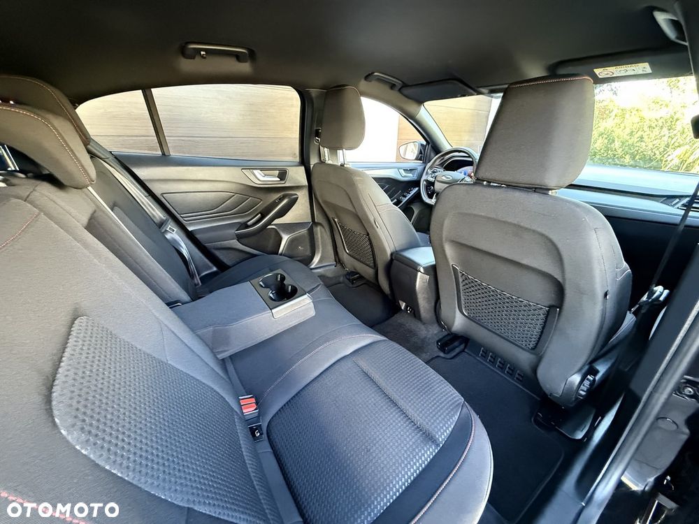 Ford Focus 1.0 EcoBoost Hybrid ST-LINE DESIGN - 21