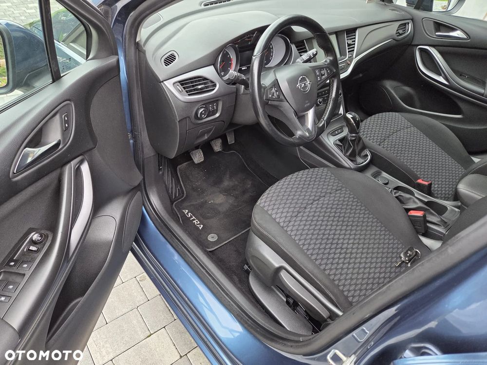 Opel Astra - 8